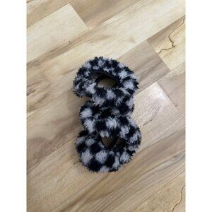 SHEIN black and white checkered fuzzy steering wheel cover